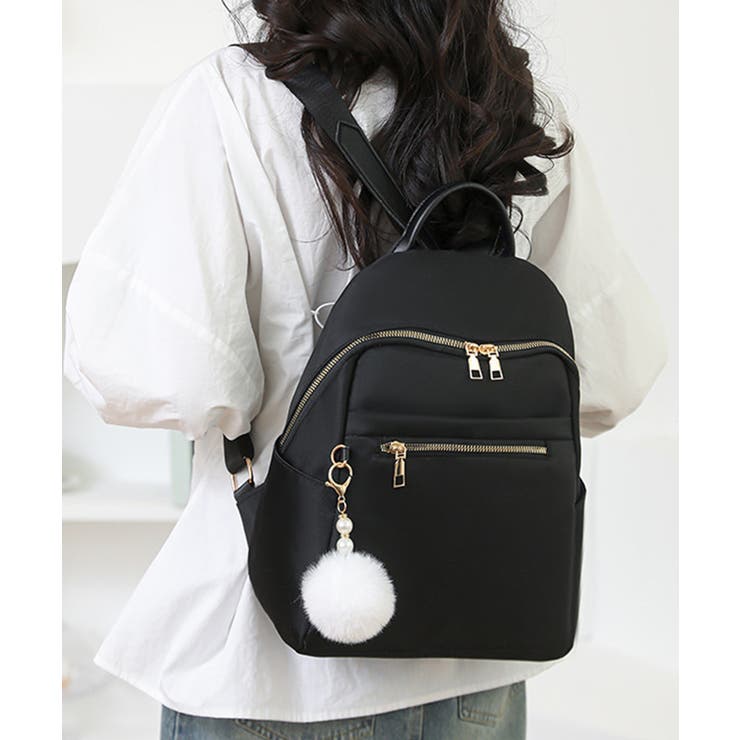 リュックサック 軽量 ファーチャーム付き | SUNSHINE CLOSET | 詳細画像1 