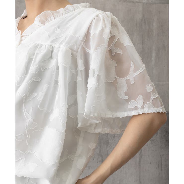 Vネックフリルブラウス 花柄刺しゅう夏服【ゆうパケット】 Vネックフリルブラウス 花柄刺しゅう夏服 : まるっとマーケット