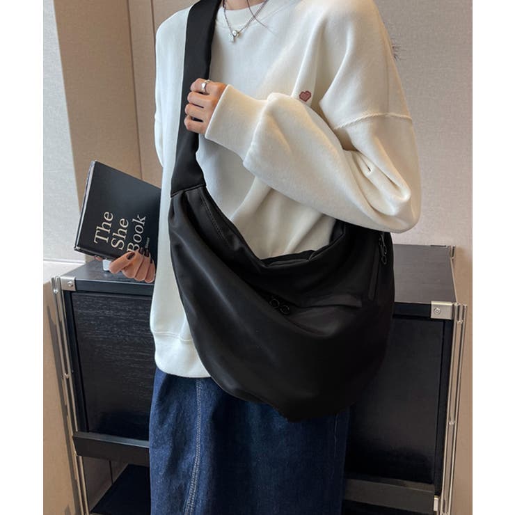 三日月型ショルダーバッグ大容量ナイロン鞄 | SUNSHINE CLOSET | 詳細画像2 