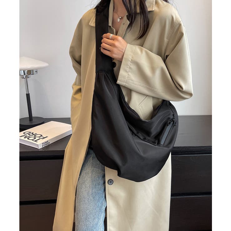 三日月型ショルダーバッグ大容量ナイロン鞄 | SUNSHINE CLOSET | 詳細画像4 