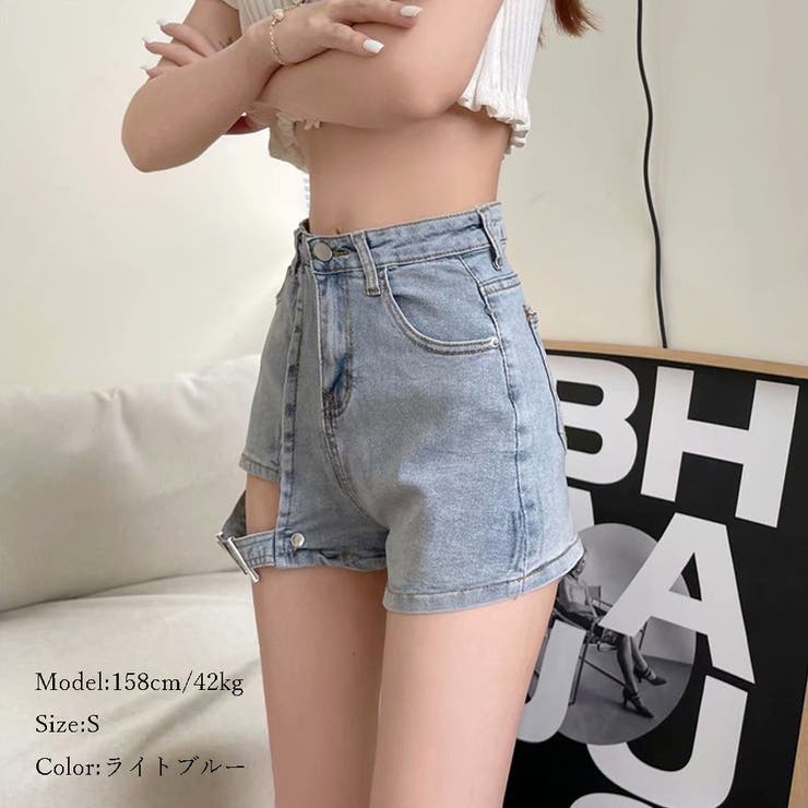 ハイウェストデニムショートパンツSサイズ ハイウエスト LEFT HEM ダメージデニム ショートパンツ[品番