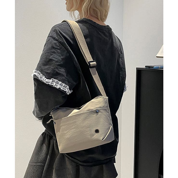 鞄 ショルダーバッグ SEQUENZ（シークエンズ）】SHOULDER GATHER BAG / テック ショルダー