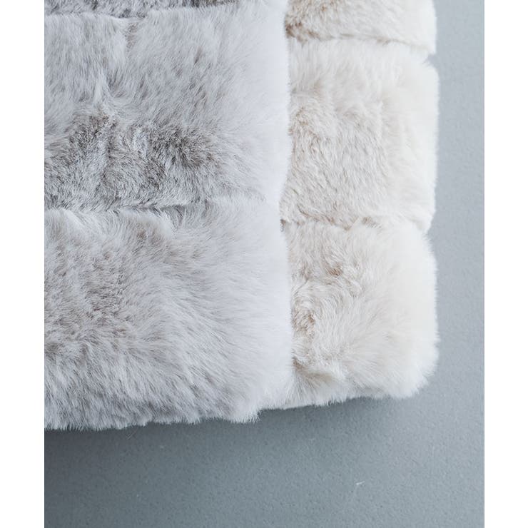 ふんわりと暖かい、なめらかな手触りのフェイクファーベスト | aquagarage | 詳細画像17 