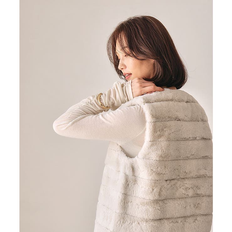 ふんわりと暖かい、なめらかな手触りのフェイクファーベスト | aquagarage | 詳細画像9 