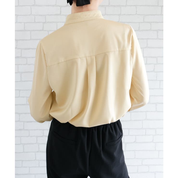 シンプルながら表情豊かに着映える！パールボタンブラウス | aquagarage | 詳細画像16 