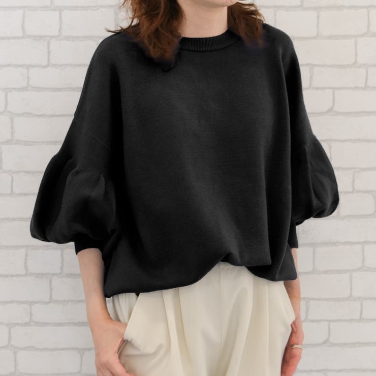 ブラック | 二の腕を自然にカバーしてくれるバルーン袖ニットトップス | aquagarage