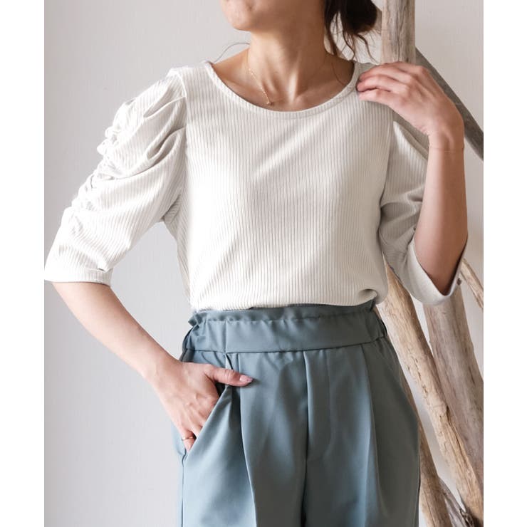 オフ | 袖のシャーリングが目を引く！テレコリブパワショルトップス | aquagarage