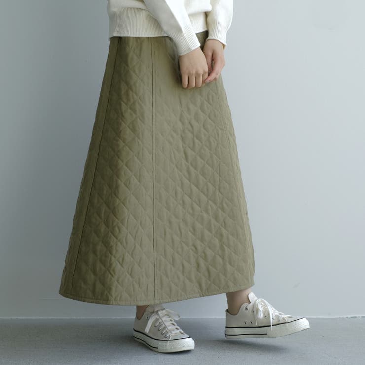 程よい厚みで美しいシルエットをキープ！キルティングフレアスカート