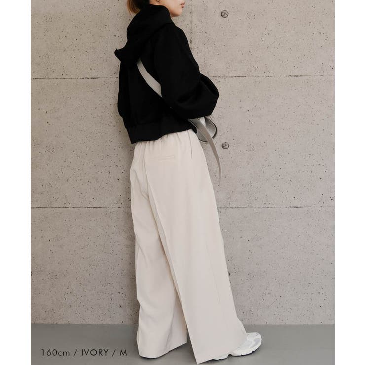 きちんと感がありながらもリラクシーな雰囲気を兼ね備えているタックワイドパンツ | aquagarage | 詳細画像9