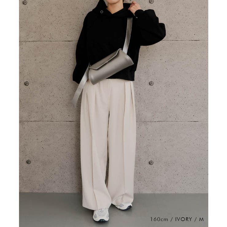 きちんと感がありながらもリラクシーな雰囲気を兼ね備えているタックワイドパンツ | aquagarage | 詳細画像10