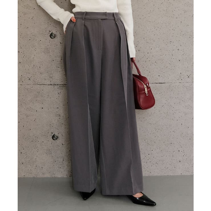 きちんと感がありながらもリラクシーな雰囲気を兼ね備えているタックワイドパンツ | aquagarage | 詳細画像11