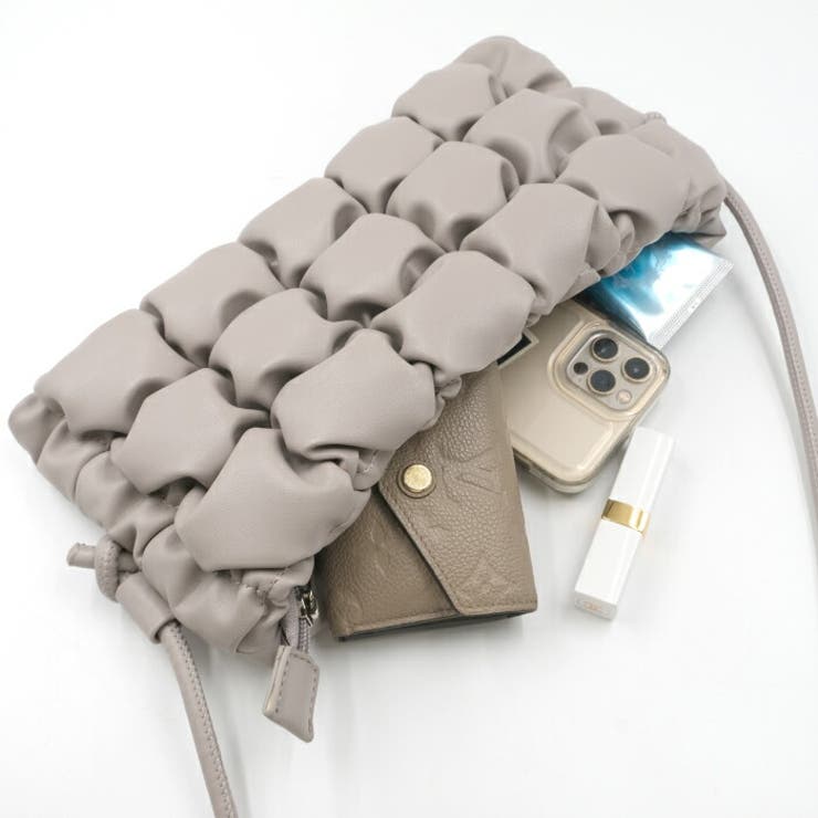 コーデに合わせるだけでこなれ感アップ♪スクエアショルダーバッグ | aquagarage | 詳細画像11 