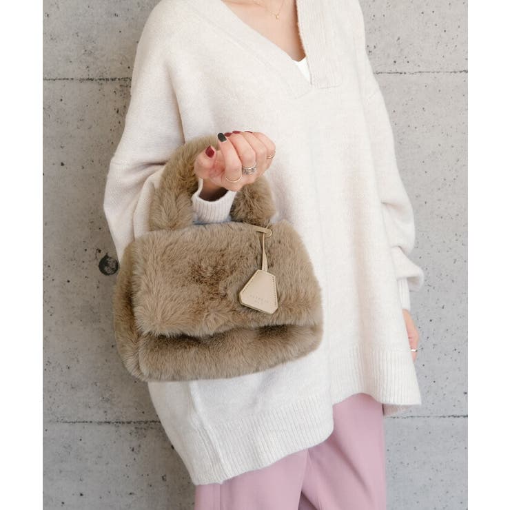 シーズンムードがグッと高まるフェイクファー2wayバッグ | aquagarage | 詳細画像15 