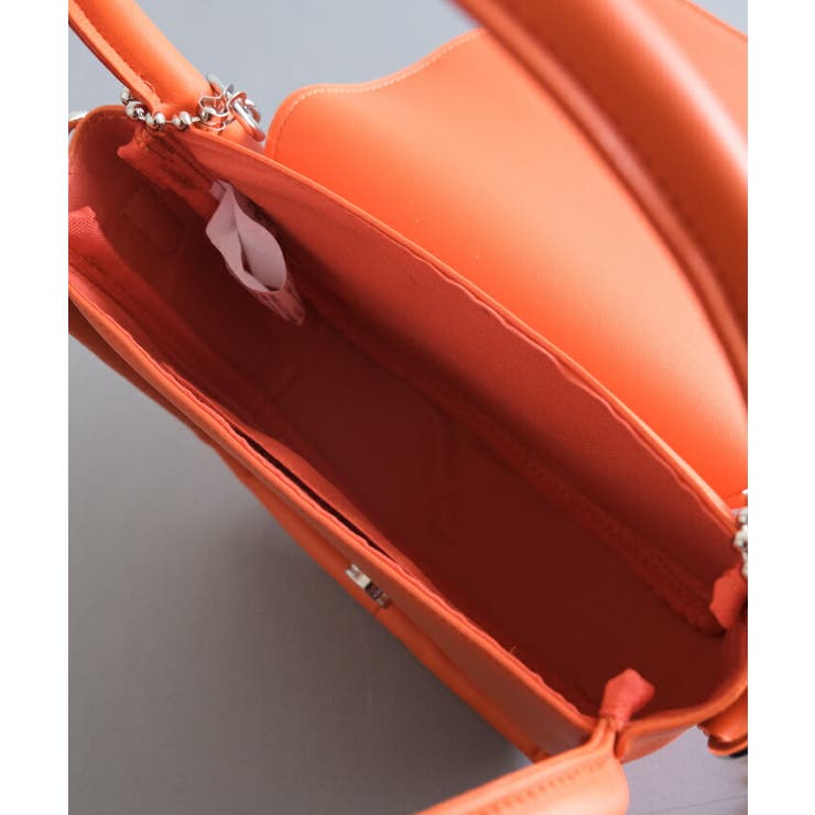 キレイめにもカジュアルにも、コーデを選ばず使えるミニショルダーチェーンバッグ | aquagarage | 詳細画像6 