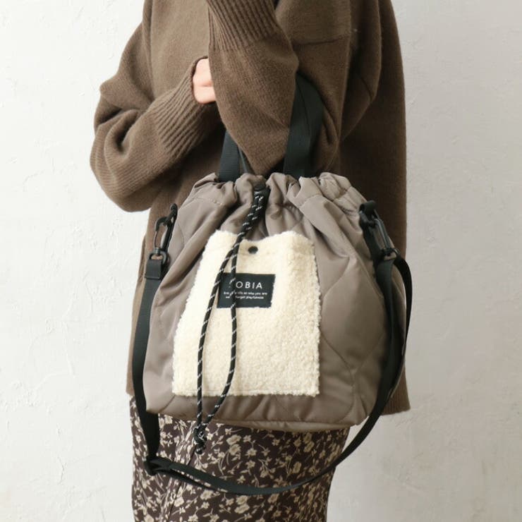 見た目以上の収納力を発揮! キルトボアショルダーバッグ | aquagarage | 詳細画像2 