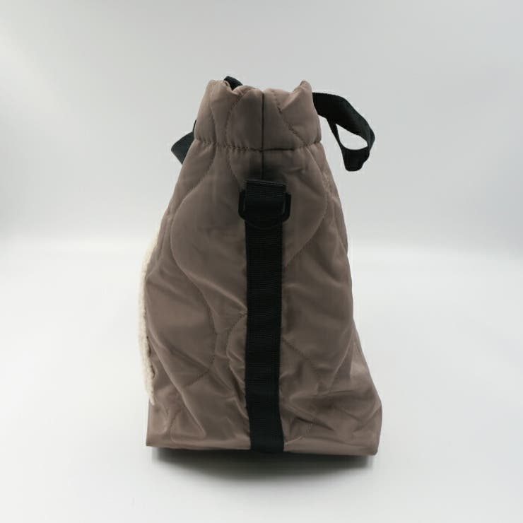 見た目以上の収納力を発揮! キルトボアショルダーバッグ | aquagarage | 詳細画像7 