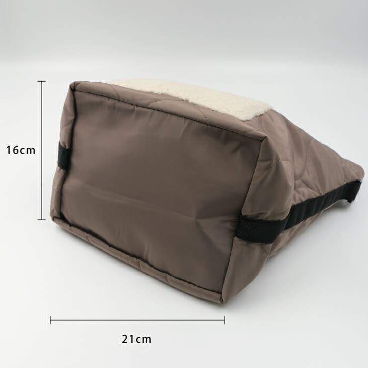 見た目以上の収納力を発揮! キルトボアショルダーバッグ | aquagarage | 詳細画像8 