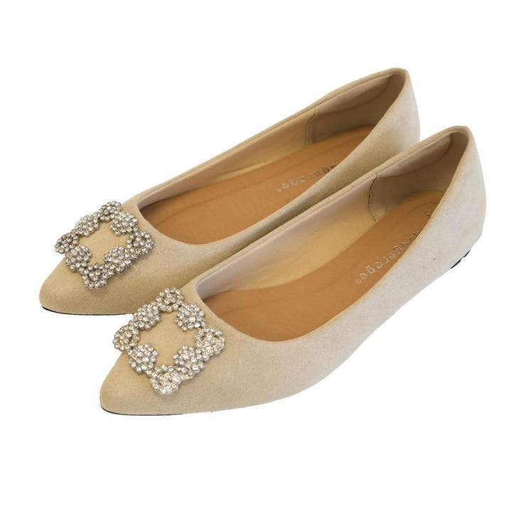 ベージュ | エレガントなビジューがポイントのフラットパンプス | aquagarage