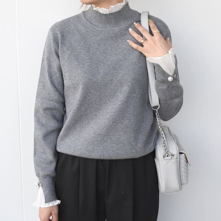 グレー