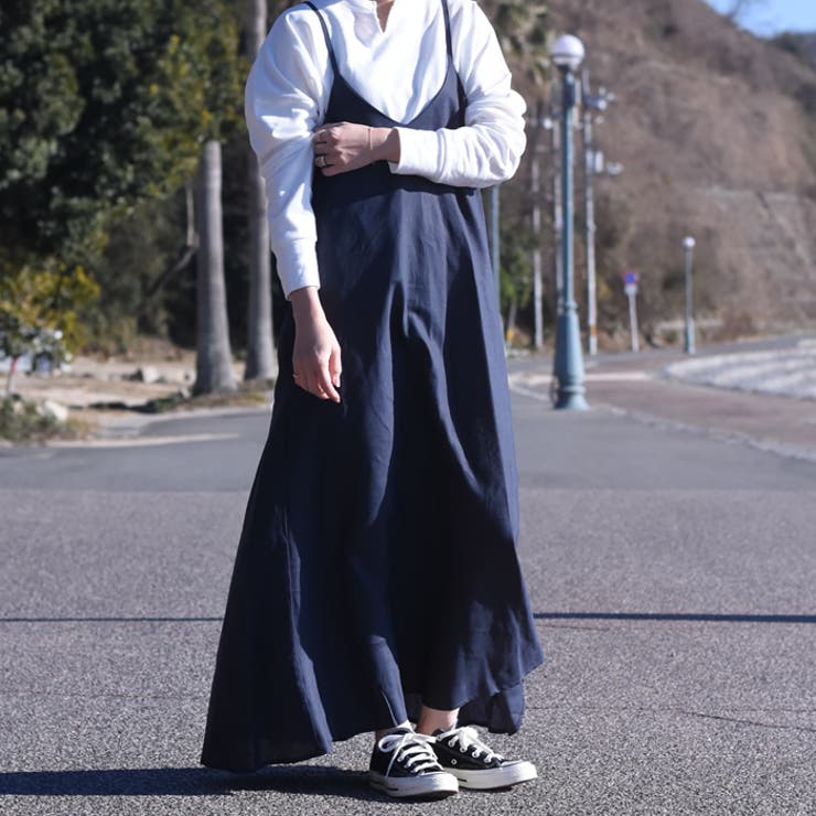 ネイビー