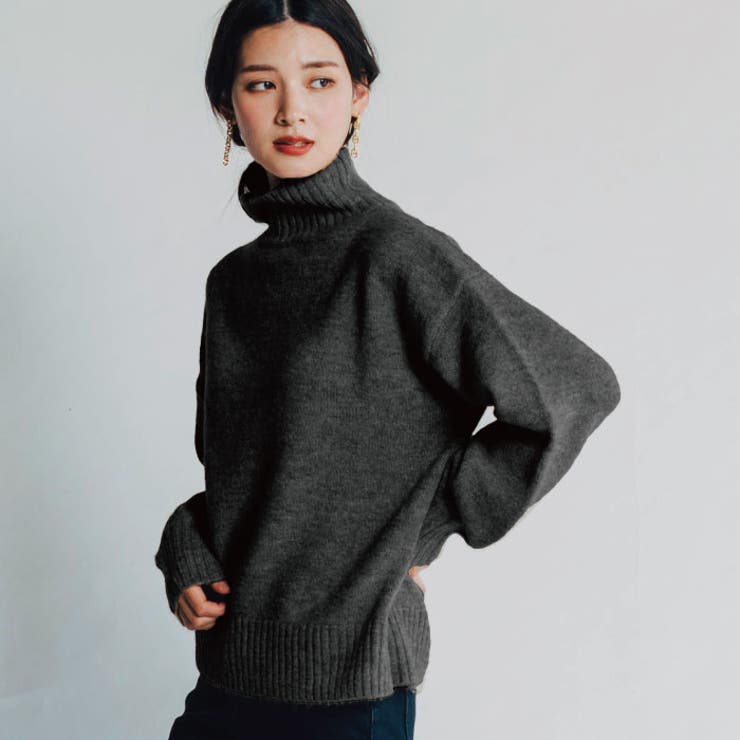 チャコール | ふわふわの質感でチクチクしない！ボトルネックボリューム袖ニット | aquagarage