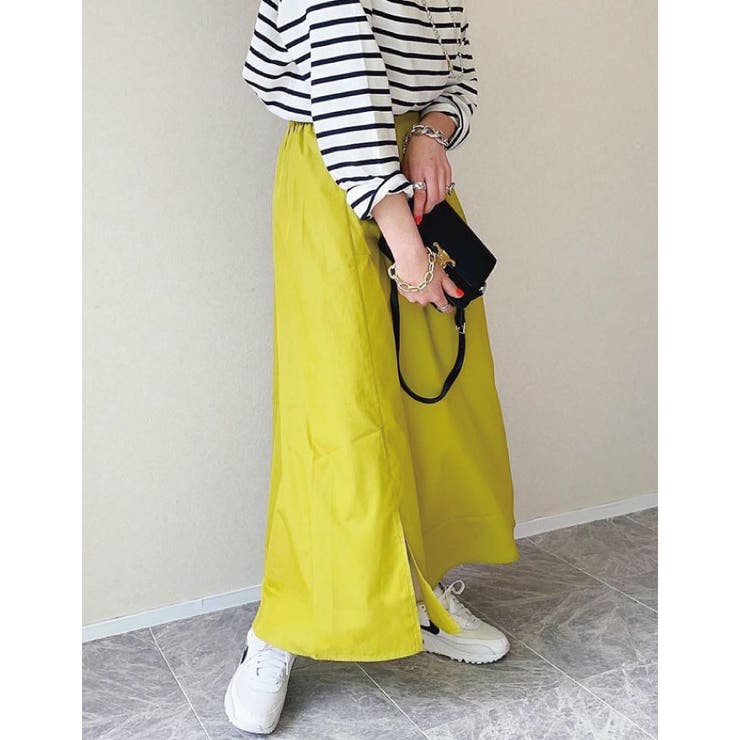 無地：ピスタチオ | 大人美シルエットに仕上がる♪無地orストライプから選べるサマーフレアスカート | aquagarage