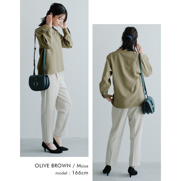 フロントの飾りボタンが上品で大人っぽいキーネックブラウス オフィスカジュアル | aquagarage | 詳細画像16 