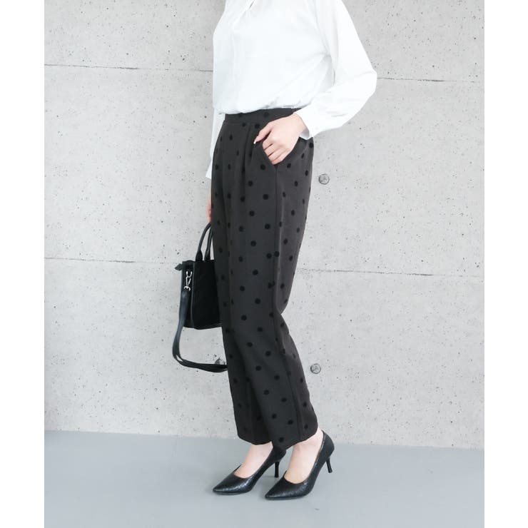 エレガントな着こなしが完成するドット柄テーパードパンツ | aquagarage | 詳細画像22 
