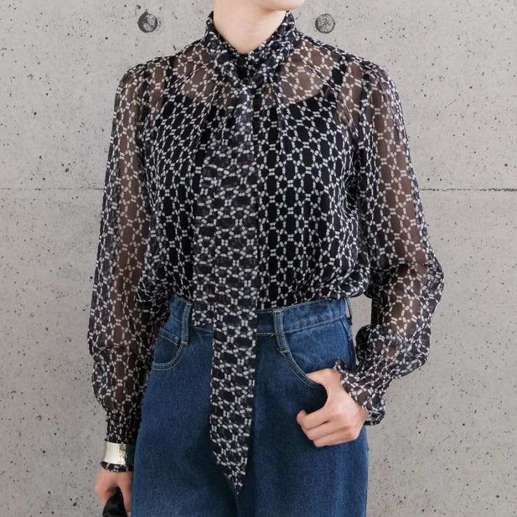 ブラック | 高級感ある総柄長袖ボウタイブラウス | aquagarage