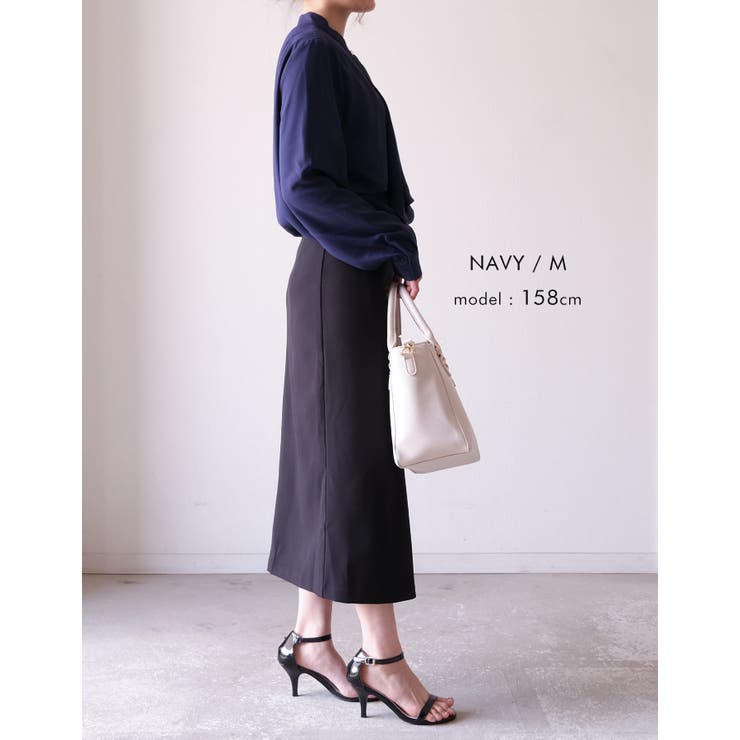 凛とした印象と甘さのバランスが絶妙なスカーフタイブラウス オフィスカジュアル | aquagarage | 詳細画像21 