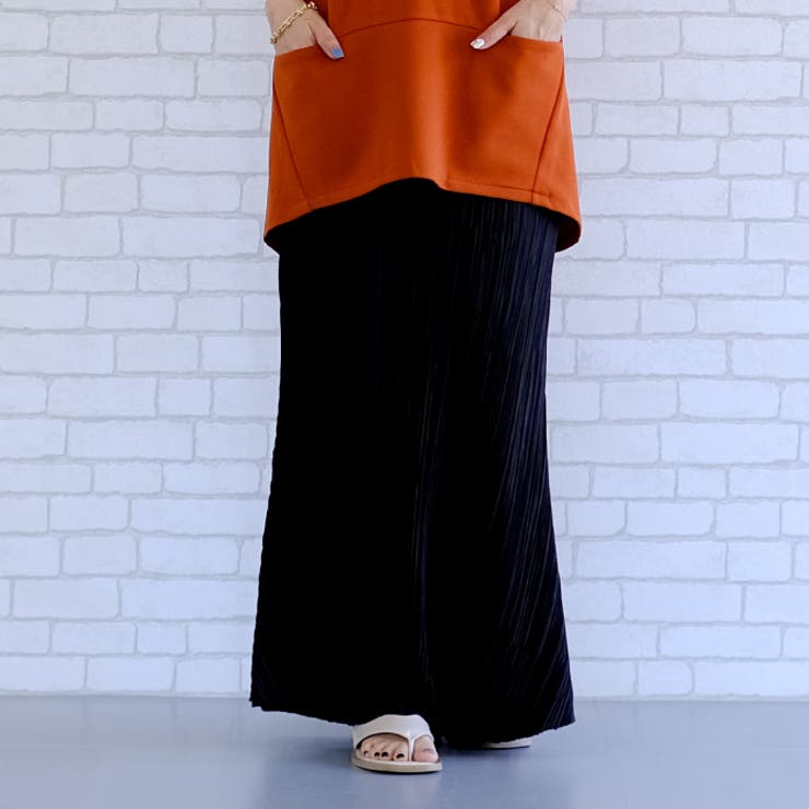 ブラック | 歩く度に揺れるプリーツが女性らしい♪プリーツマーメイドスカート | aquagarage