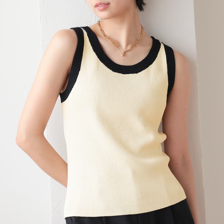 ベージュ | シンプルながらシルエットの美しい配色ニットタンクトップ | aquagarage