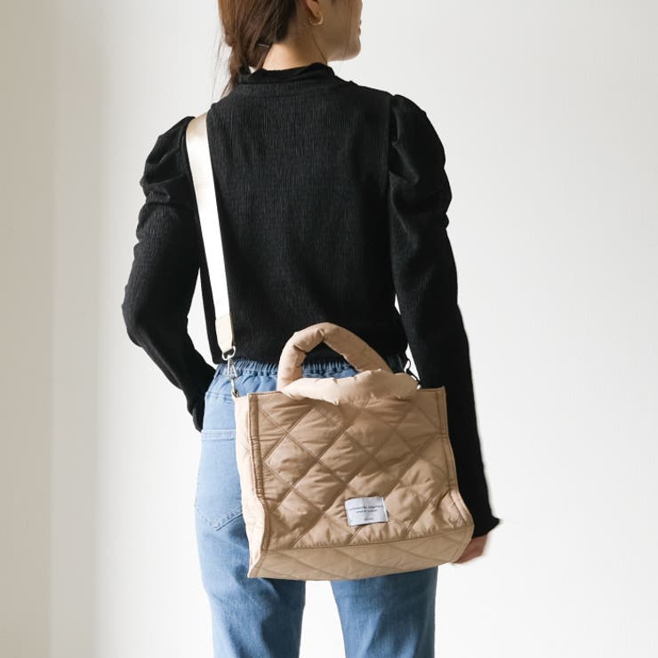 ベージュ | ハンド・ショルダーの2wayで使える! キルティングハンドバッグ | aquagarage