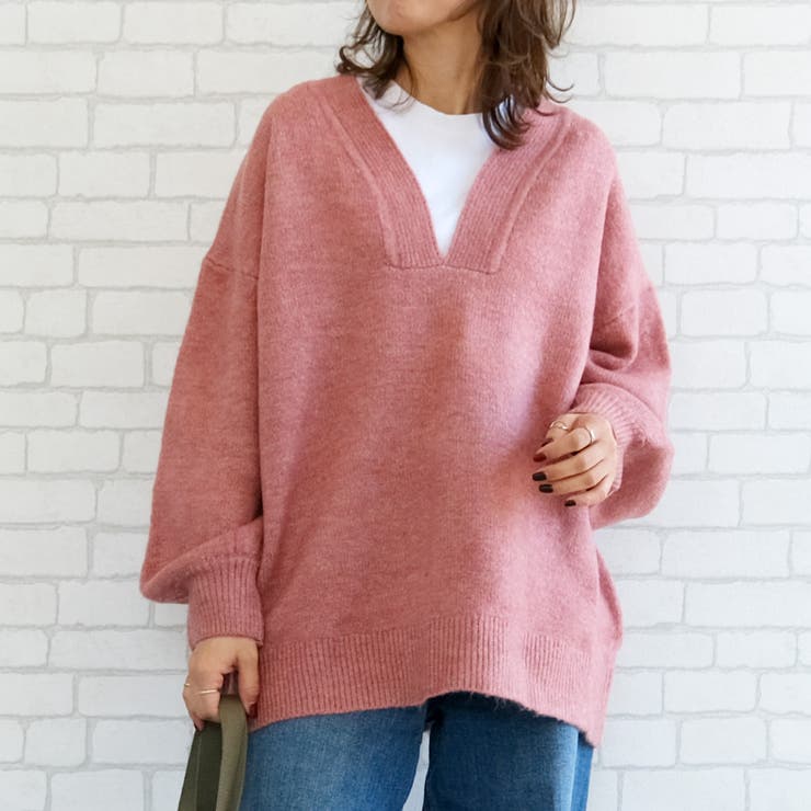 無地：ピンク | ゆるっとシルエットでこなれた印象の深Vネックニットトップス | aquagarage