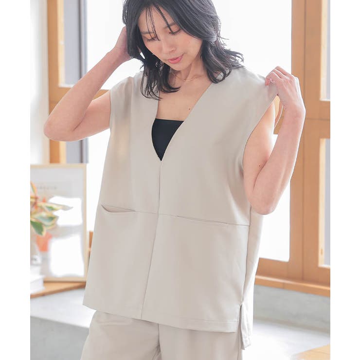 顔周りがスッキリ見せできるVネックスラッシュポケットベスト | aquagarage | 詳細画像2 