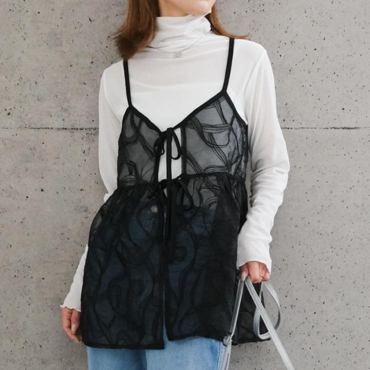 ブラック | 重ねるだけで旬のコーデが完成♪レースリボンビスチェ | aquagarage