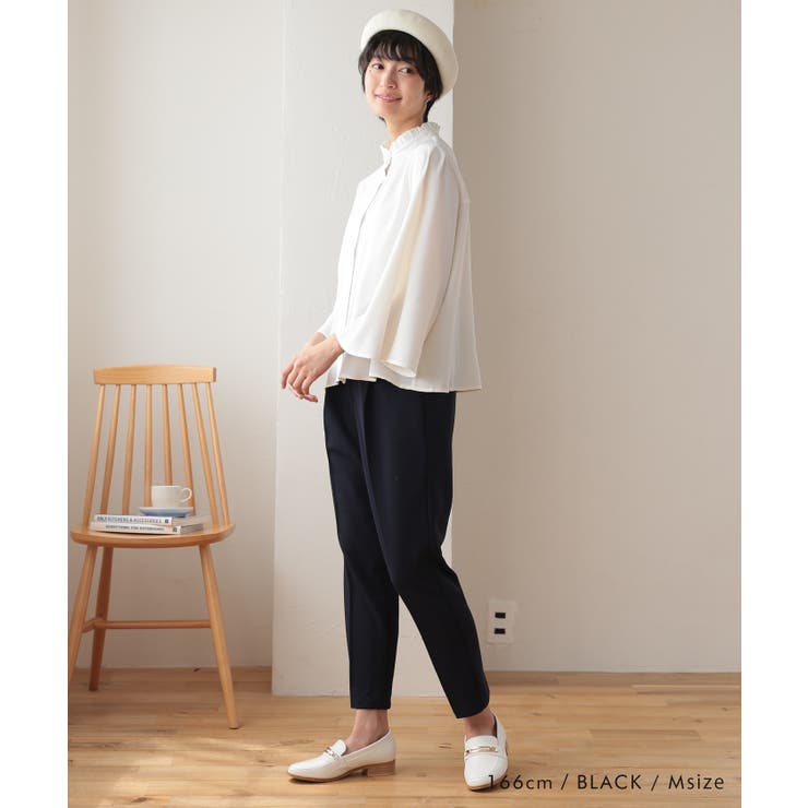 タック入りで美脚効果抜群！センタープレステーパードパンツ | aquagarage | 詳細画像9 