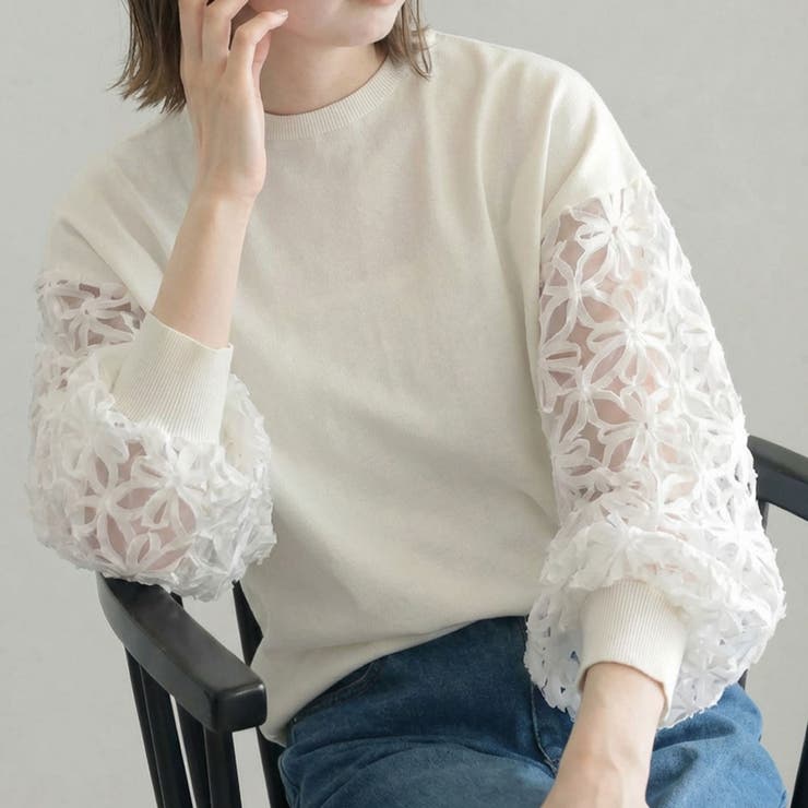 オフホワイト | 袖花柄シアー切替トップス 春  秋 冬 レディース | aquagarage