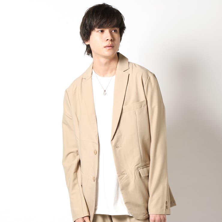 ベージュ