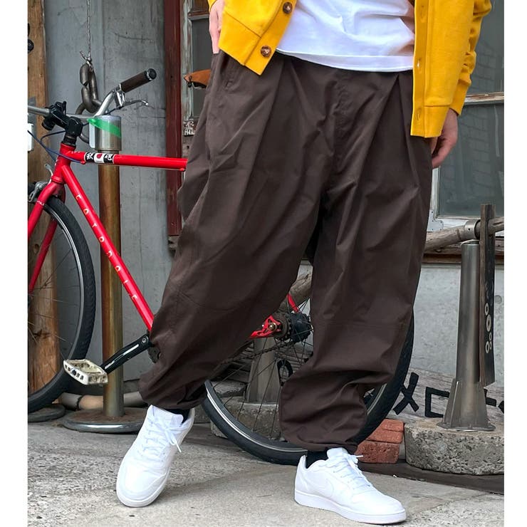 ブラウン
