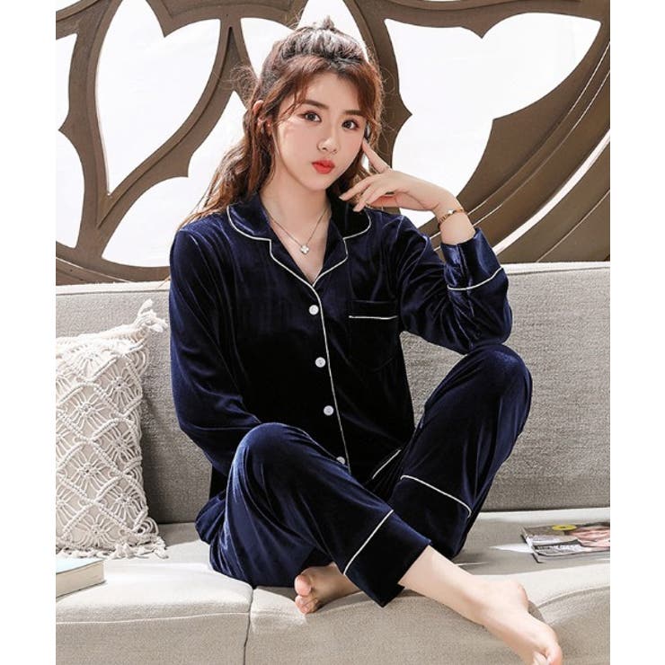 ネイビー | なめらかで優しい肌触り シルク調ベロア地 パジャマ上下セット | ARCADE