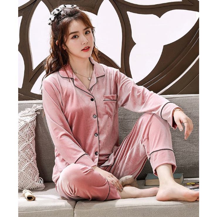 ピンク | なめらかで優しい肌触り シルク調ベロア地 パジャマ上下セット | ARCADE