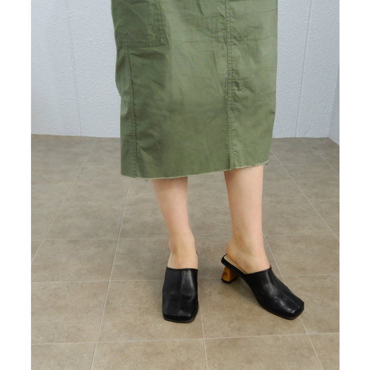 くったりフェイクレザーのスクエアサボサンダル ミュール 5cmヒール