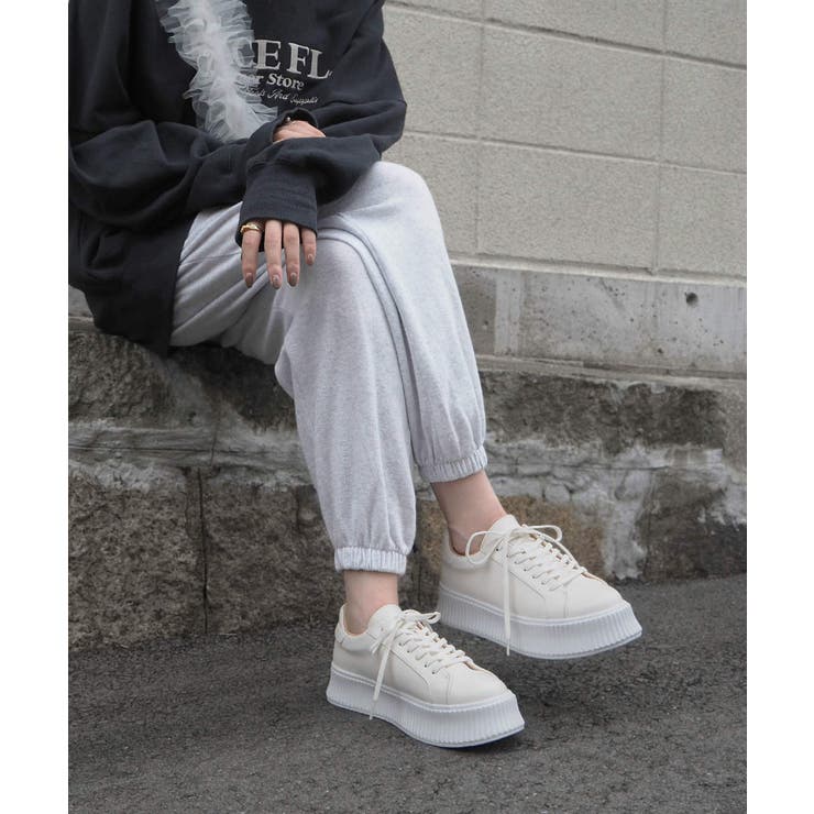 【ミニスカに合わせて可愛い】CHANEL★スニーカー★厚底 org.jpg
