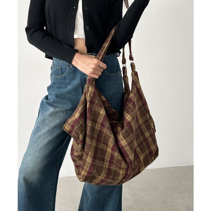 キャメル | 大容量チェックショルダーバッグ | Outfitter lab