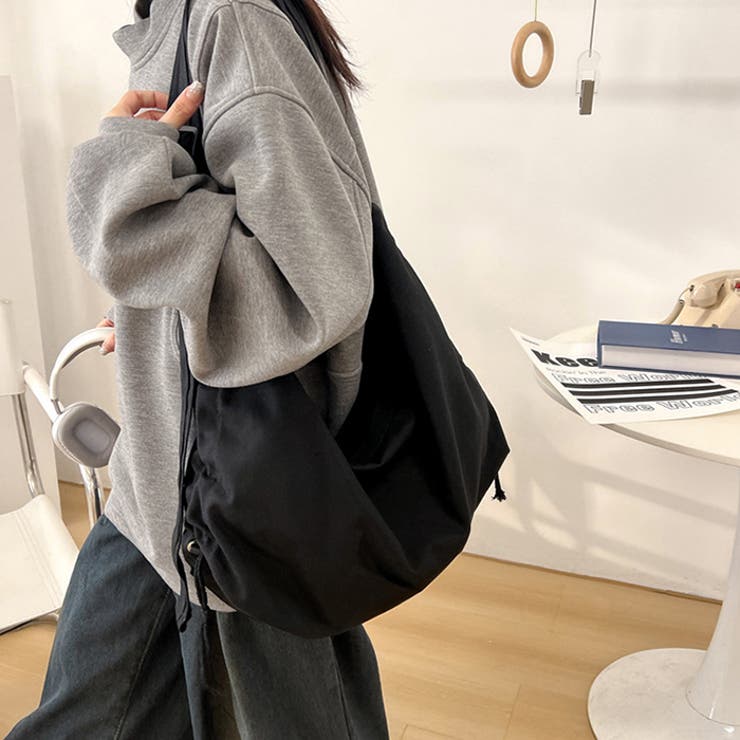 ドローコードギャザーキャンバスショルダーバッグ[品番