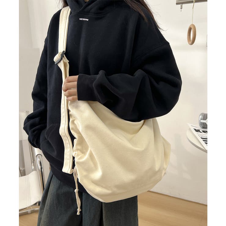 アイボリー | ドローコードギャザーキャンバスショルダーバッグ | Outfitter lab