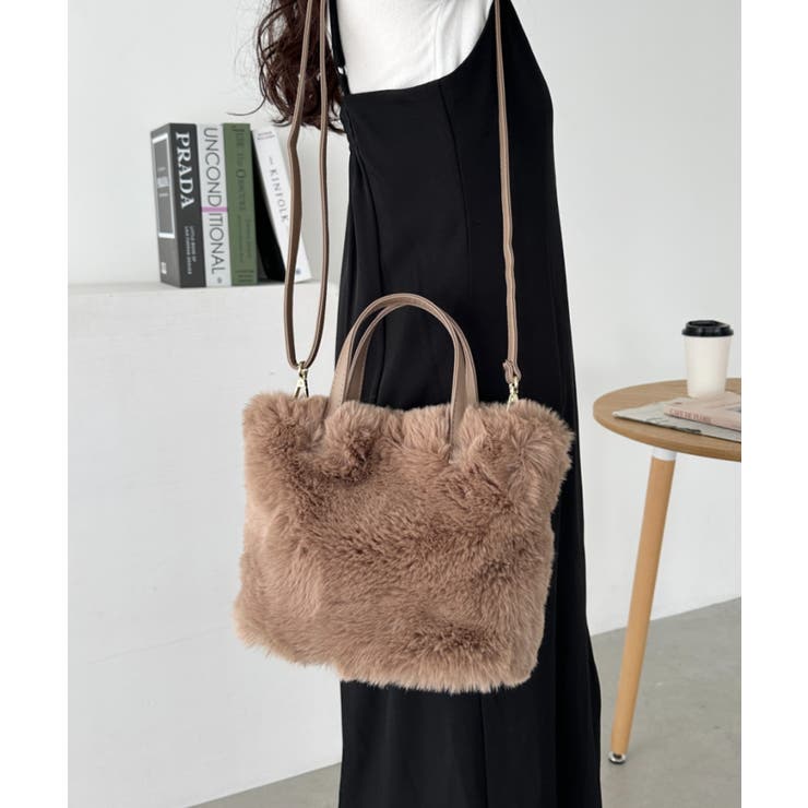 ブラウン | 2WAYフェイクファーショルダーバッグ | Outfitter lab