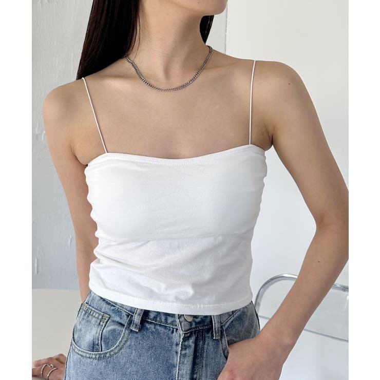 ホワイト | 華奢ストラップカップ付キャミソール | Outfitter lab