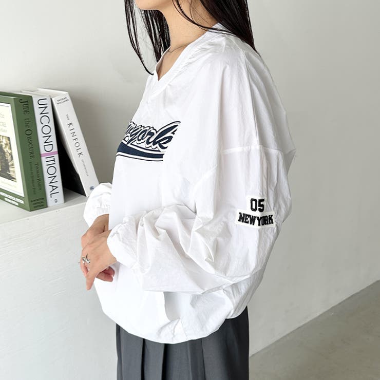 カレッジロゴ刺繍ナイロンプルオーバー[品番：OUTW0000723]｜Outfitter
